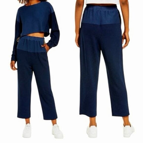 Free People FP Movement Surfside Navy Blue Straight Jogger Pants EUC Size Medium - Picture 1 of 7